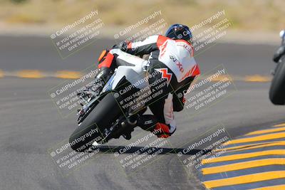 media/Oct-08-2022-SoCal Trackdays (Sat) [[1fc3beec89]]/Turn 11 Backside (1145am)/